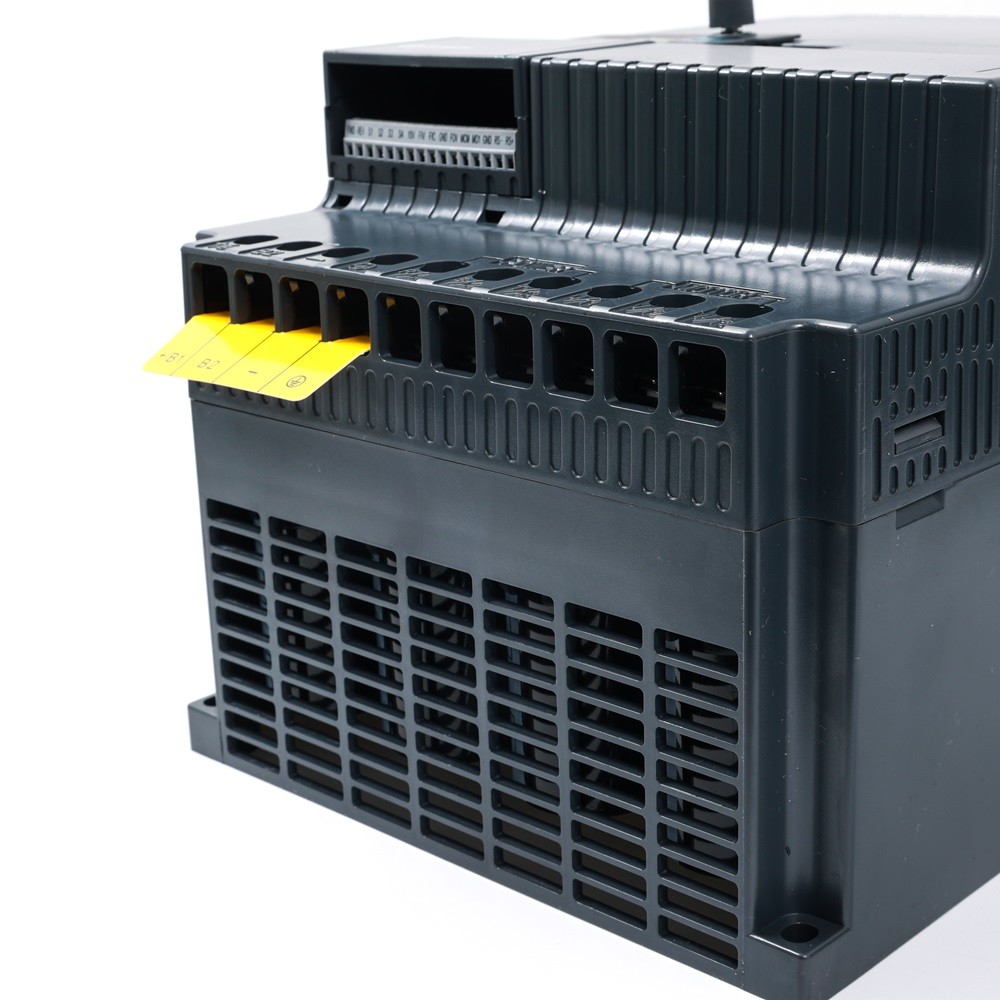 Low Voltage Inverter 22KW Three Phase 380V Variable Frequency Drive 50/60Hz for Industrial Equipment